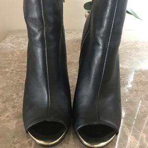 Steve Madden Dianna Bootie